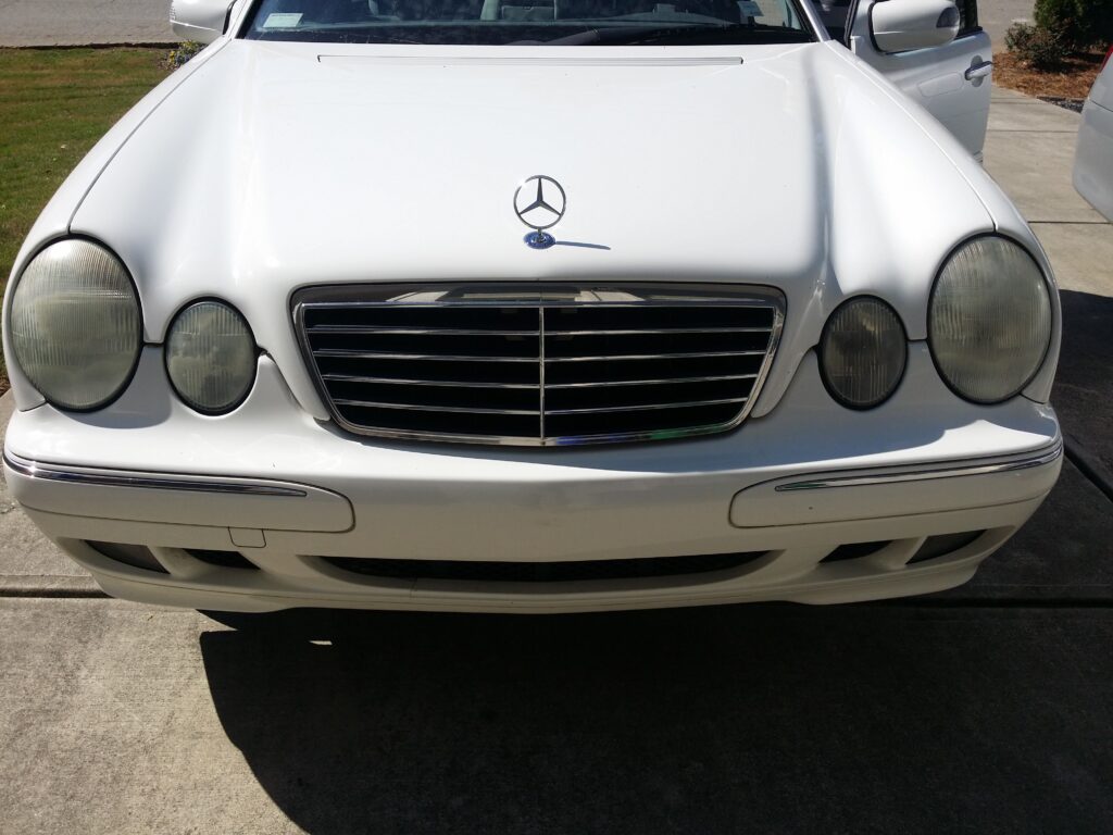 mobile auto glass repair and headlight restoration in grant park